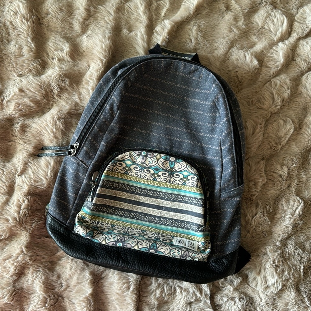Volcom Patterned Backpack - image 1